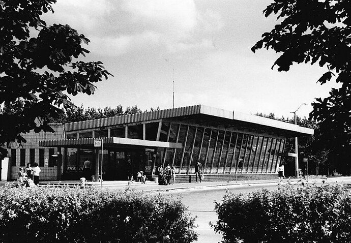Dworzecautobusowy.jpg.5b1b8e493a95ad28454bfac8d0273b15.jpg